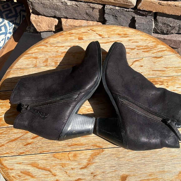 Lane Bryant Black Shootie Heel Boots Shoes Faux Suede Zipper WIDE WIDTH 10W - Picture 6 of 10